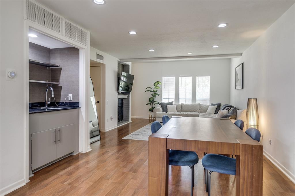 7618 Pebblestone Drive Property Photo 9