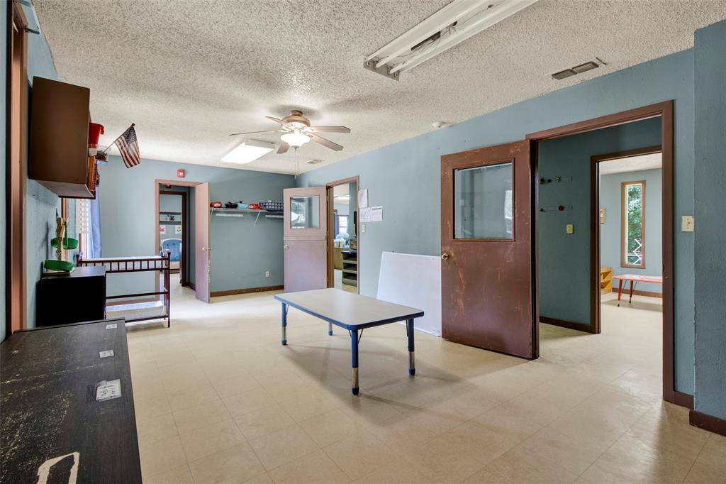 413 State Highway 323 E Property Photo 11