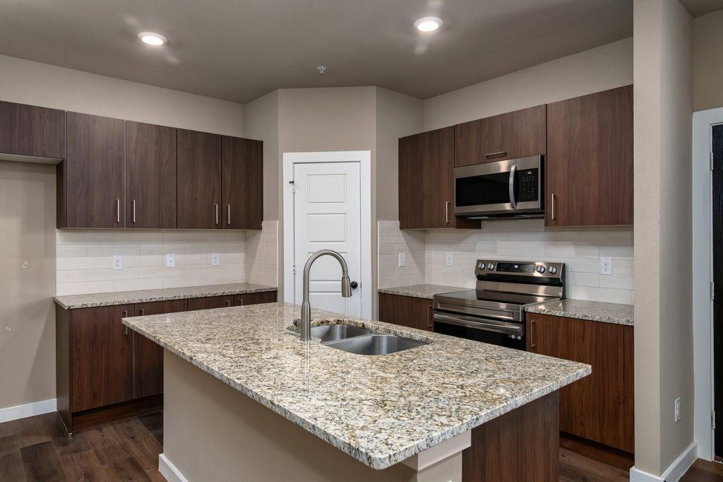 635 Wheatfield Drive Property Photo 3