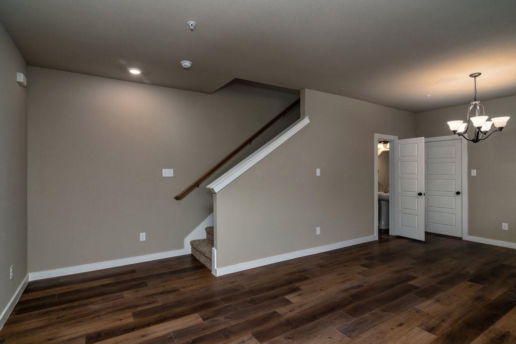635 Wheatfield Drive Property Photo 5