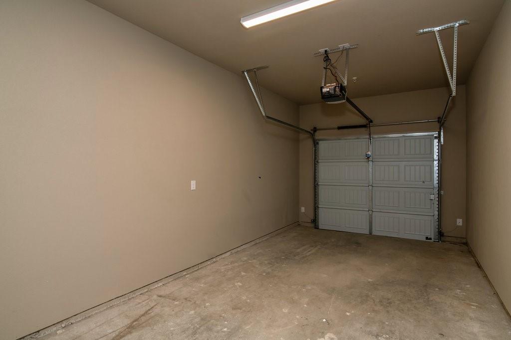 635 Wheatfield Drive Property Photo 14