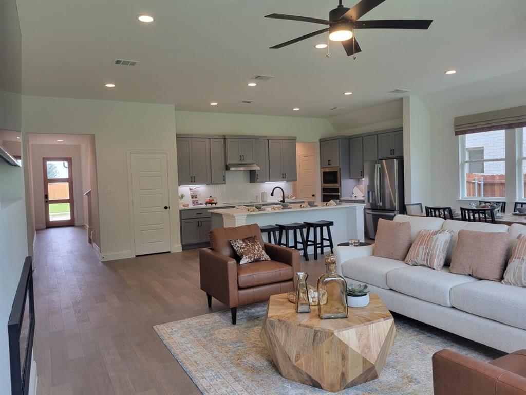 4428 Aralia Street Property Photo 10