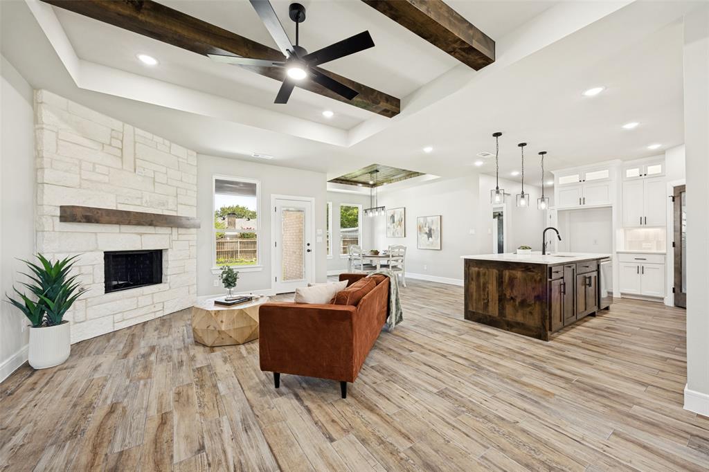 310 Cottonwood Property Photo 4