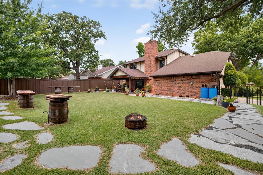 222 Inverness Drive Property Photo 8