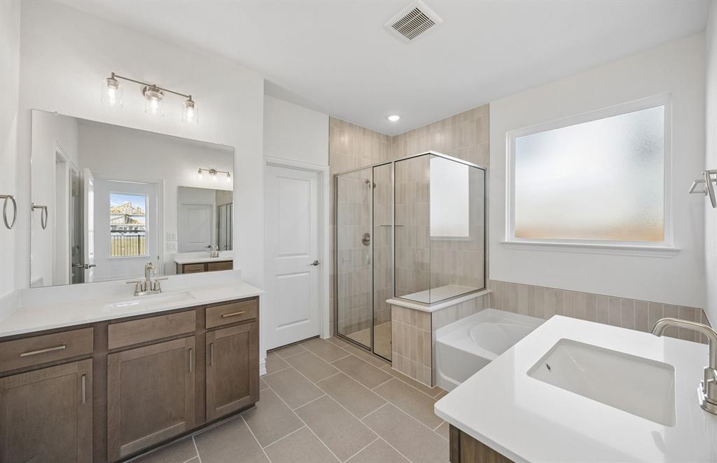 1509 Kadynce Lane Property Photo 11