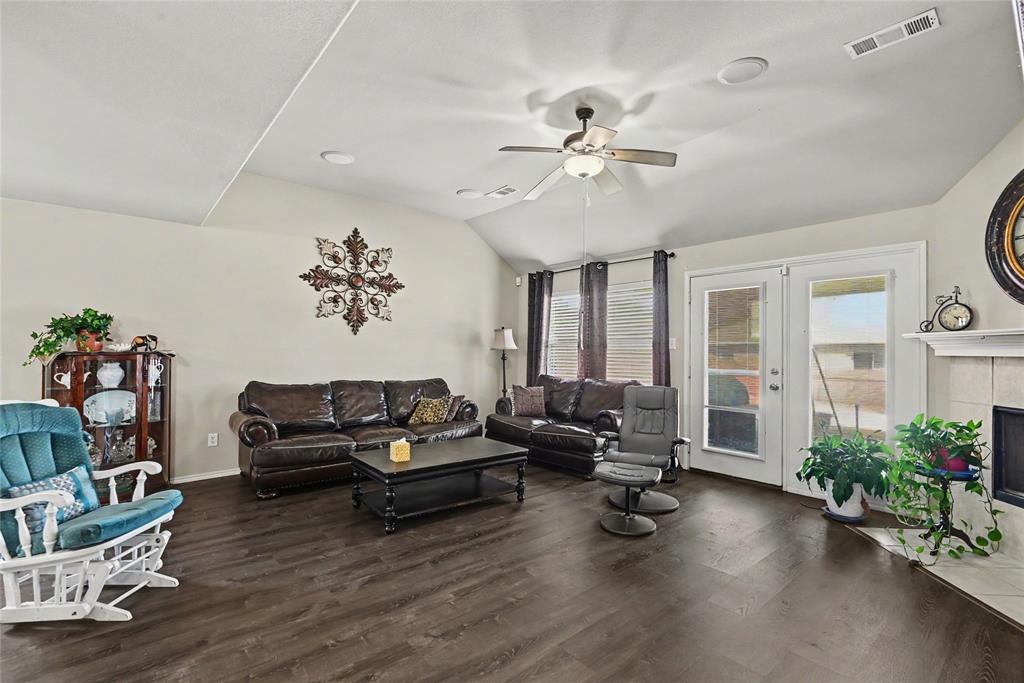 1201 Nighthawk Road Property Photo 6