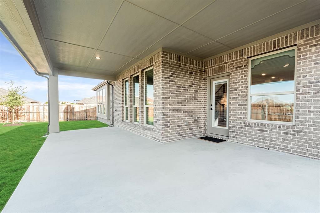 809 Twin Pine Court Property Photo 37
