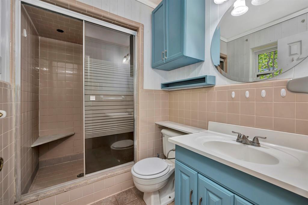 7004 Meadowbrook Drive Property Photo 25