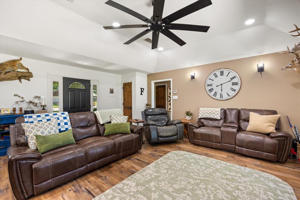 1003 Prairie Wind Boulevard Property Photo 6