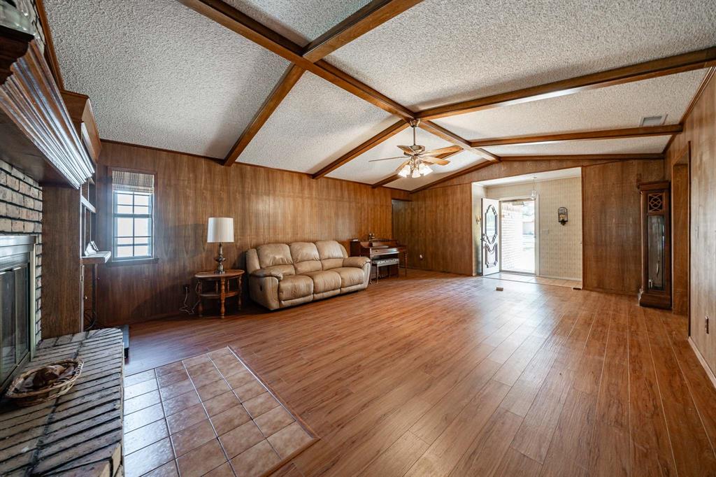 2100 Avenue Q Property Photo 5