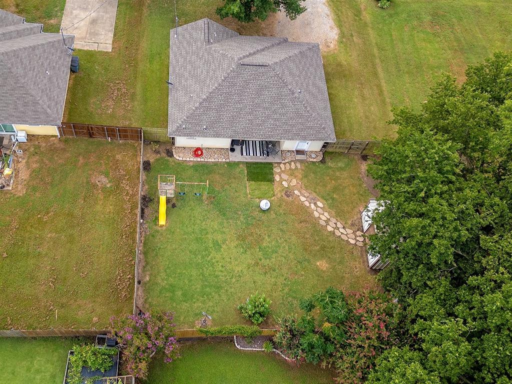 807 Lee Street Property Photo 1