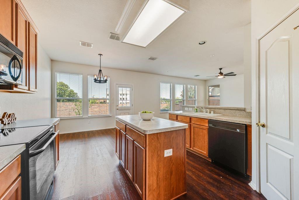 306 Salsbury Drive Property Photo 13