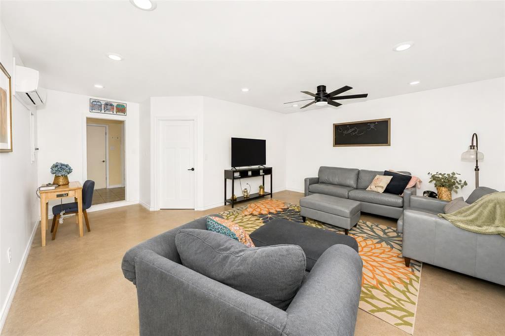 256 Country Club Road Property Photo 16