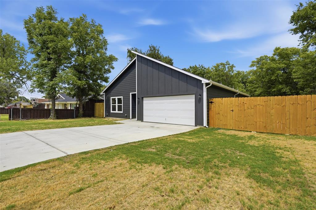 5931 Forest Haven Drive Property Photo 3