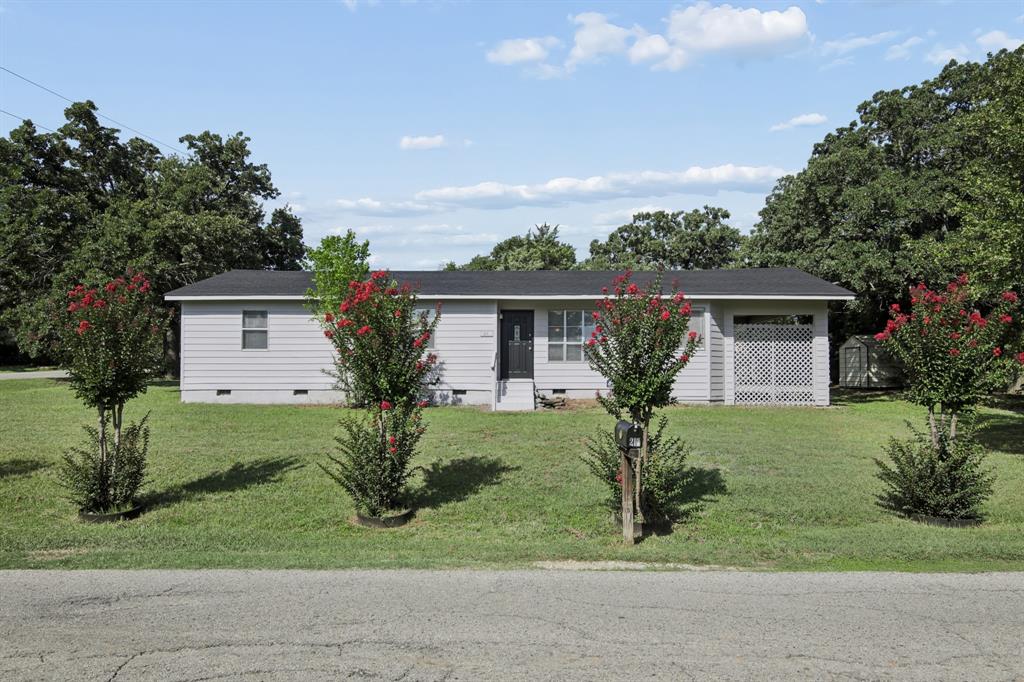 217 Chambers Drive Property Photo 1
