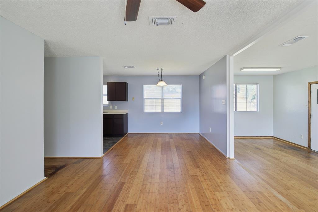 217 Chambers Drive Property Photo 6