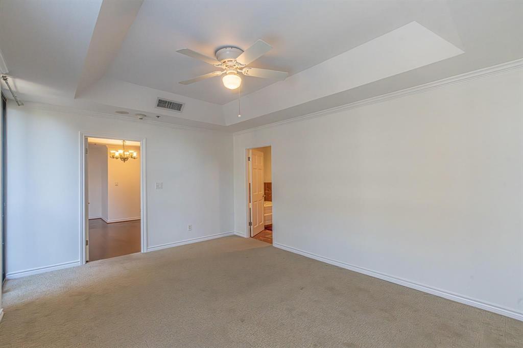 5909 Luther Lane 1502 Property Photo 16