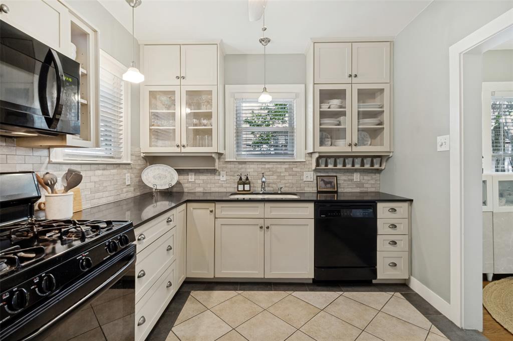 5818 Vickery Boulevard Property Photo 13