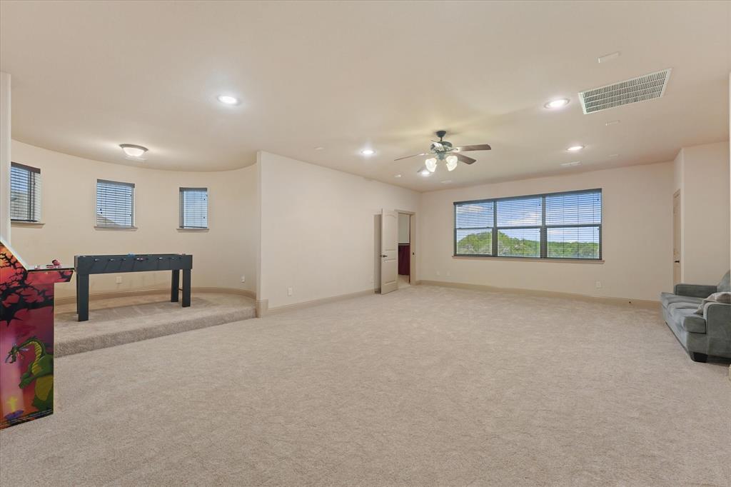7910 Edgeglen Trail Property Photo 22