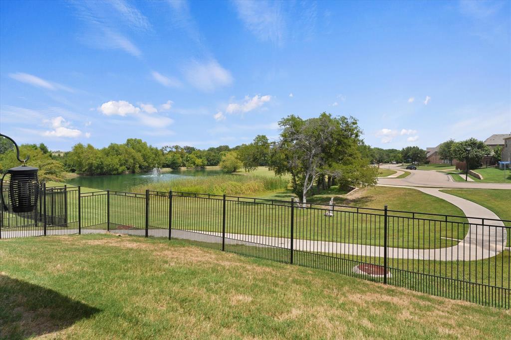 7910 Edgeglen Trail Property Photo 28