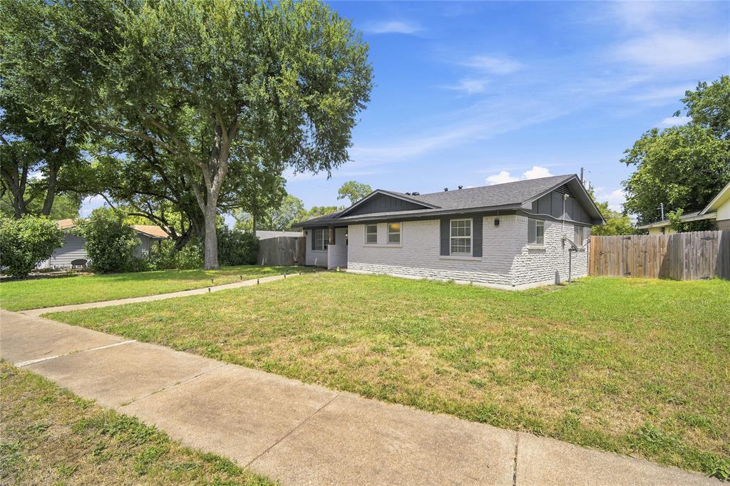 222 Rockaway Drive Property Photo 3