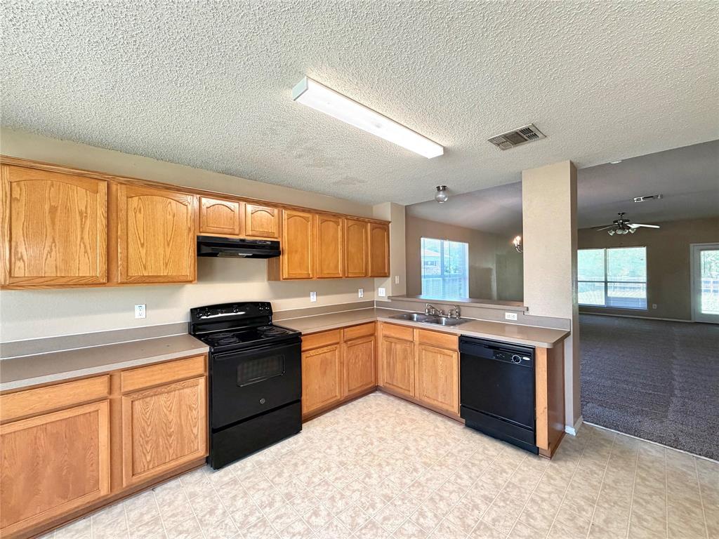 185 Rolling Court Property Photo 9