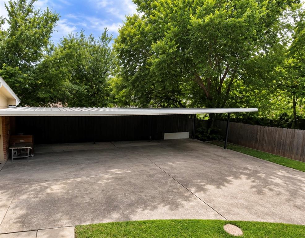 1806 Old Oak Drive Property Photo 32