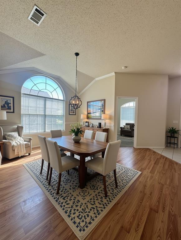 2405 Kariba Lane Property Photo 4
