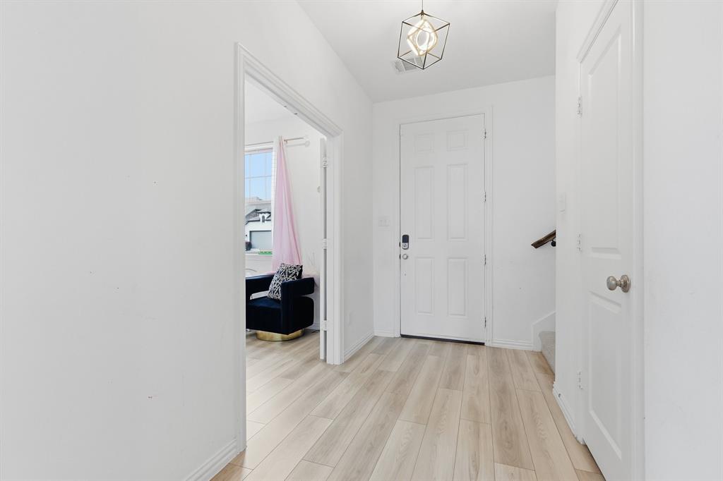 1728 Pegasus Drive Property Photo 8
