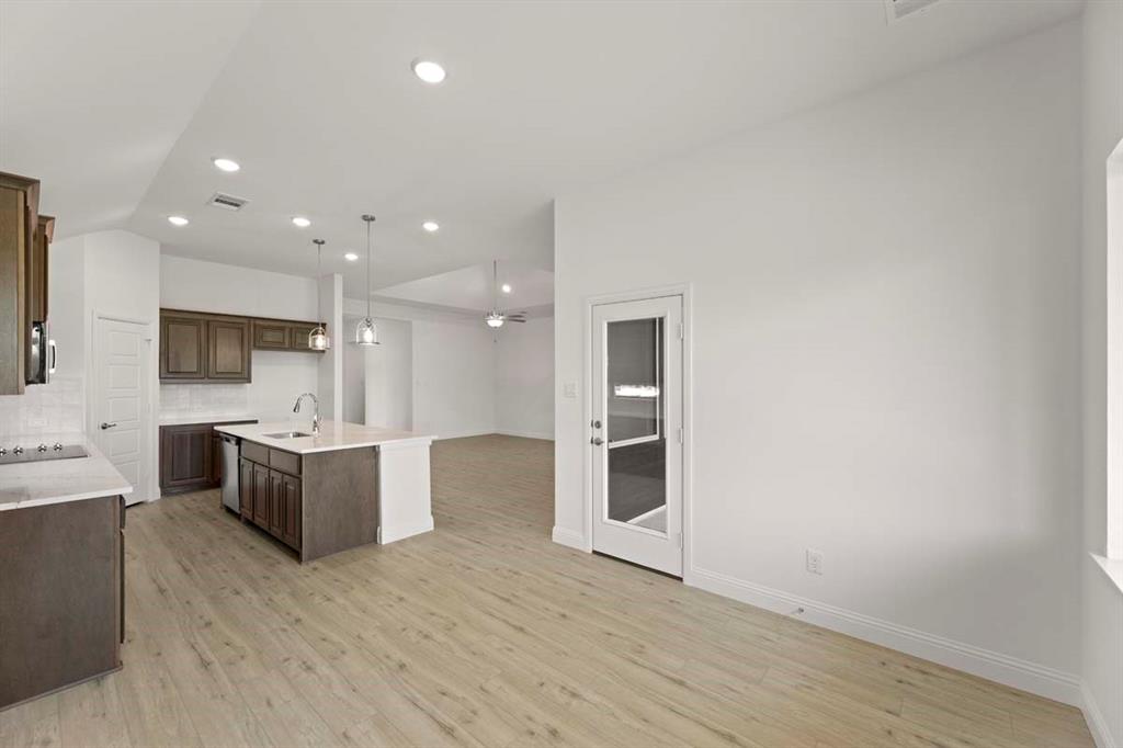 1404 Coventry Drive Property Photo 8