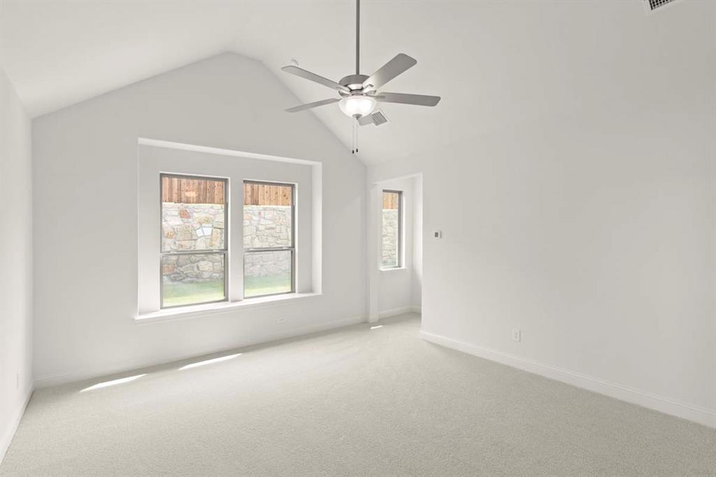 232 Parkland Valley Property Photo 10