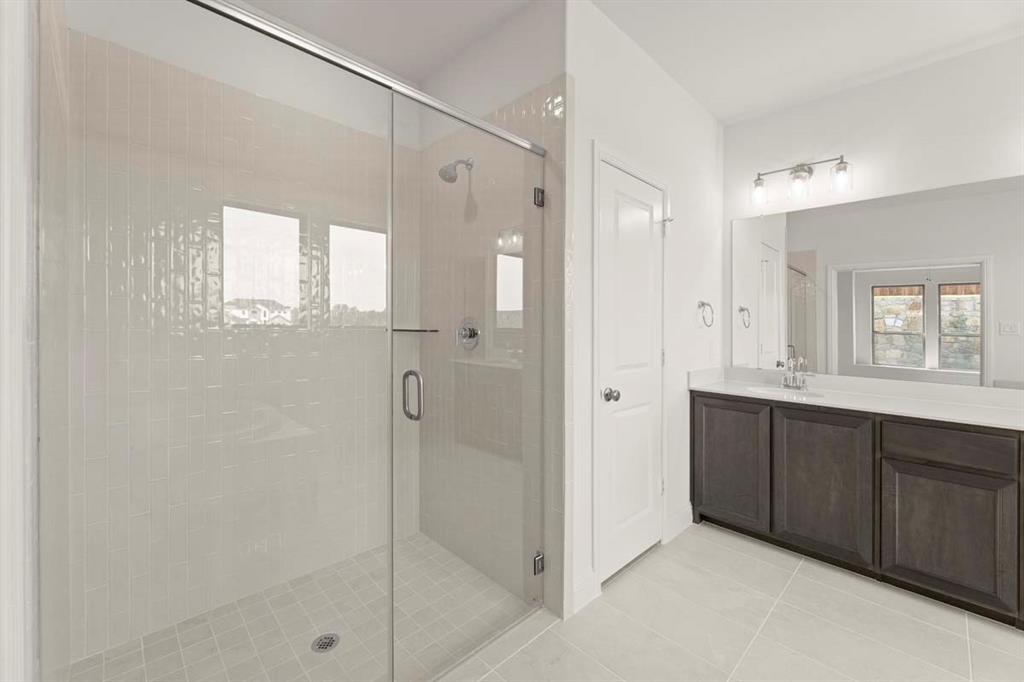 232 Parkland Valley Property Photo 11