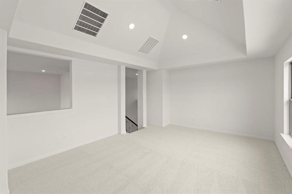 232 Parkland Valley Property Photo 15