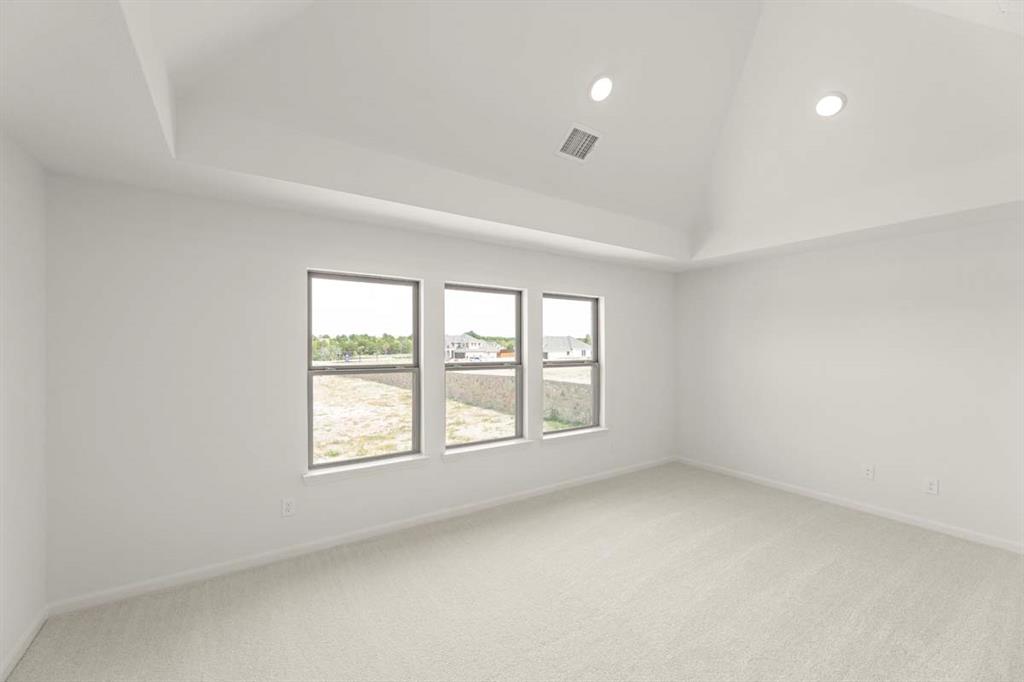 232 Parkland Valley Property Photo 16