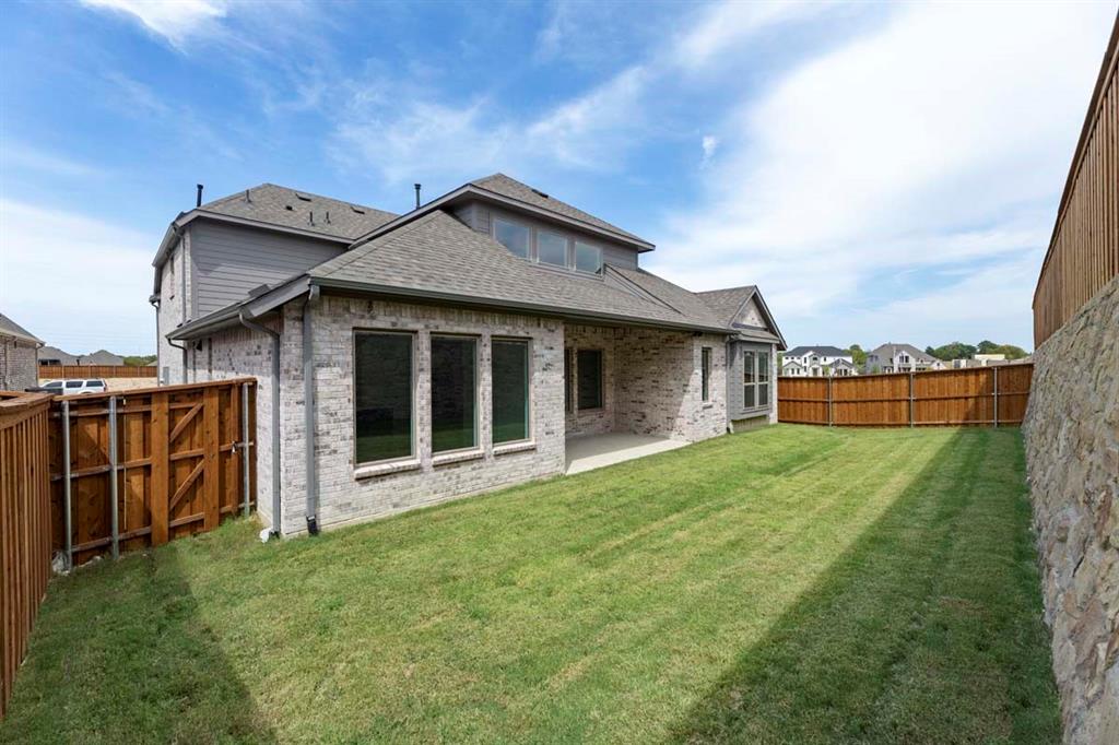 232 Parkland Valley Property Photo 23