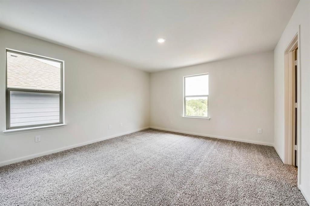 307 Stone Court Property Photo 8