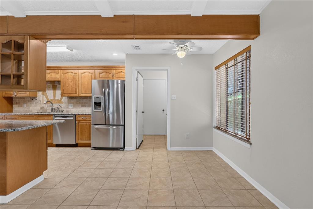 1820 Holly Oak Street Property Photo 3