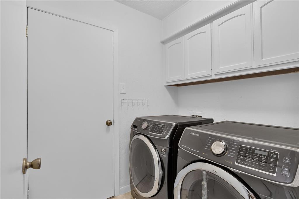 1820 Holly Oak Street Property Photo 14
