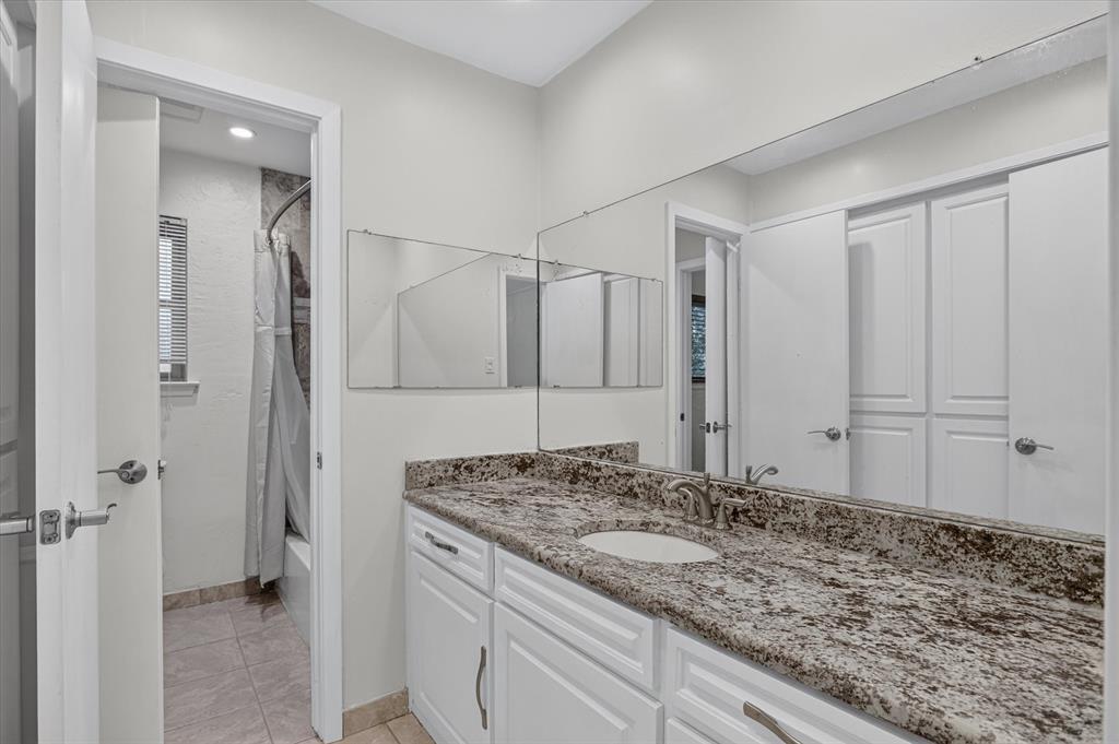 1820 Holly Oak Street Property Photo 23