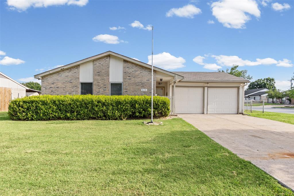 525 Alva Drive Property Photo 1