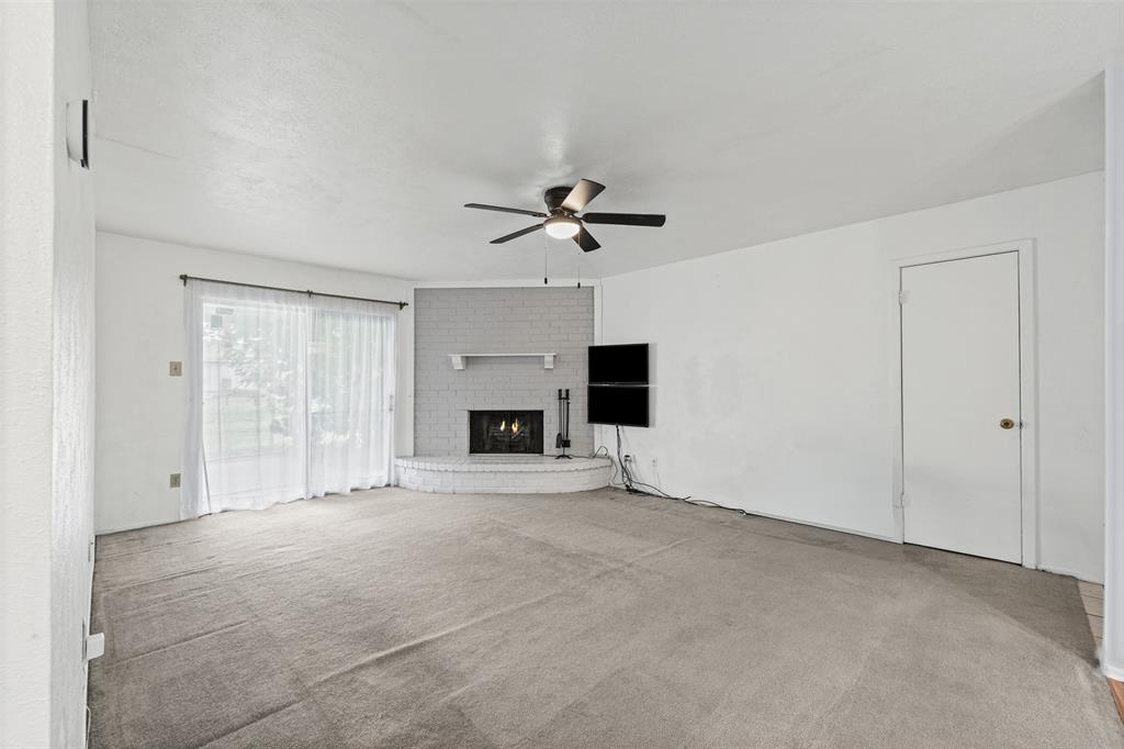 525 Alva Drive Property Photo 8