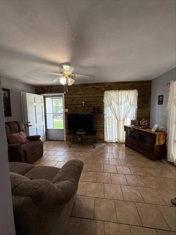 8411 Birch Avenue Property Photo 5