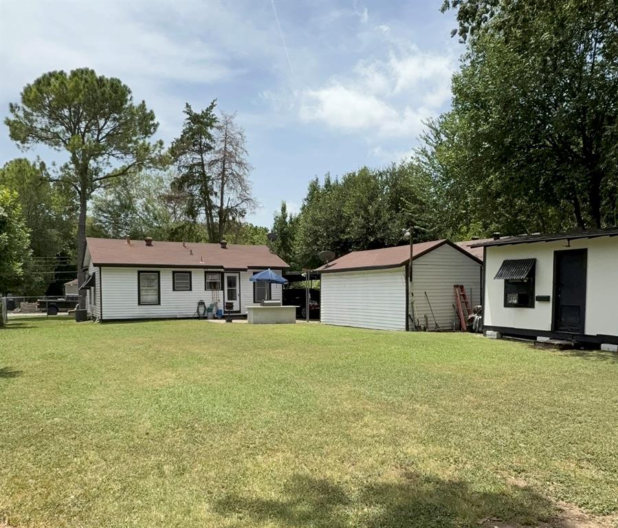 8411 Birch Avenue Property Photo 10