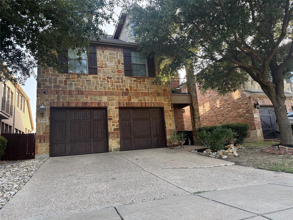 1316 Cog Hill Drive Property Photo 1