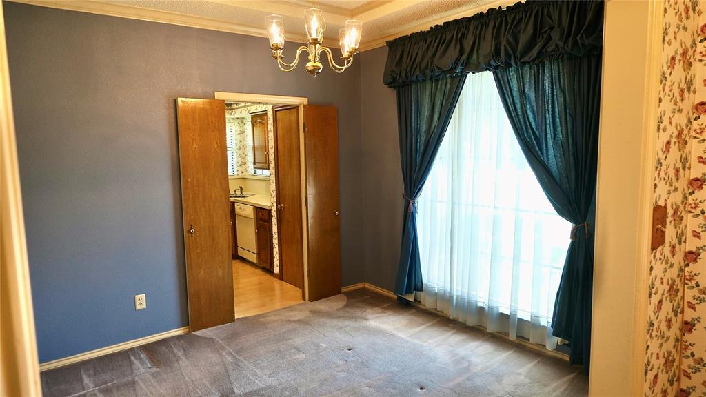 4724 Meadowview Drive Property Photo 7