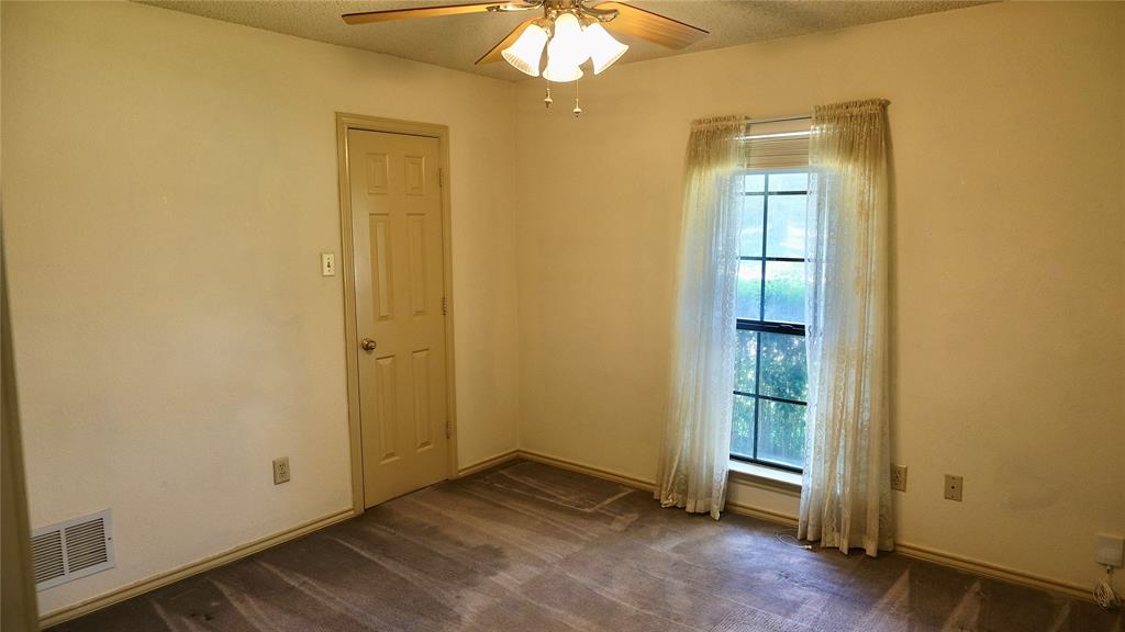 4724 Meadowview Drive Property Photo 23