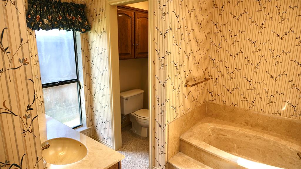 4724 Meadowview Drive Property Photo 32