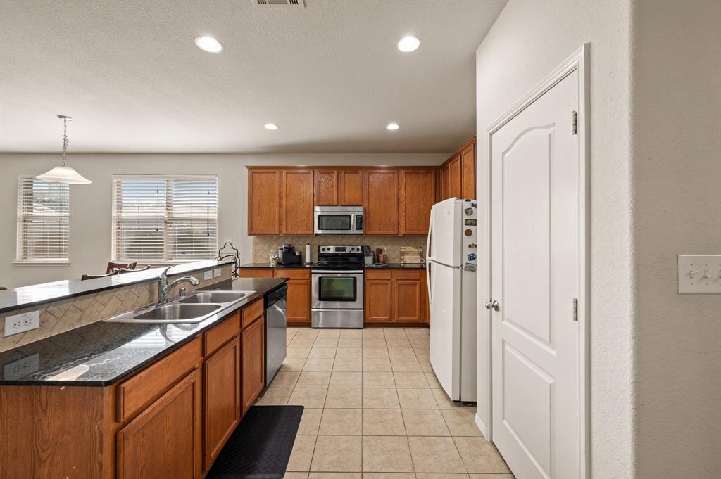 13160 Larks View Point Property Photo 3