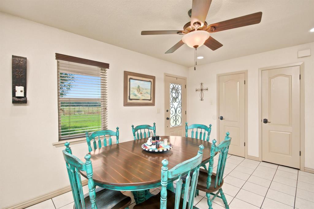5609 Fm 126 Property Photo 7
