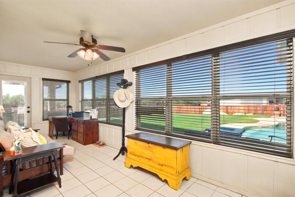 5609 Fm 126 Property Photo 14